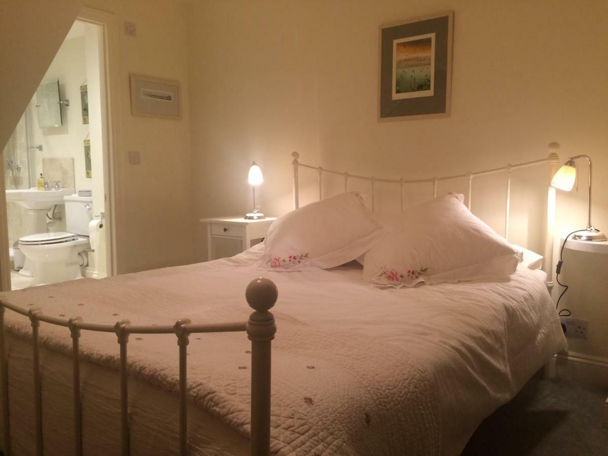 Bed and Breakfast Old Station Gardens, Sw London Teddington Zewnętrze zdjęcie
